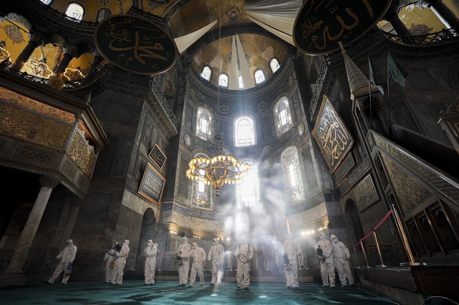 Istanbul’s Hagia Sophia mosque ready for holy month of Ramadan